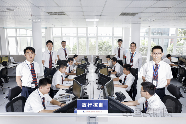 nEO_IMG__MI_3692+.jpg