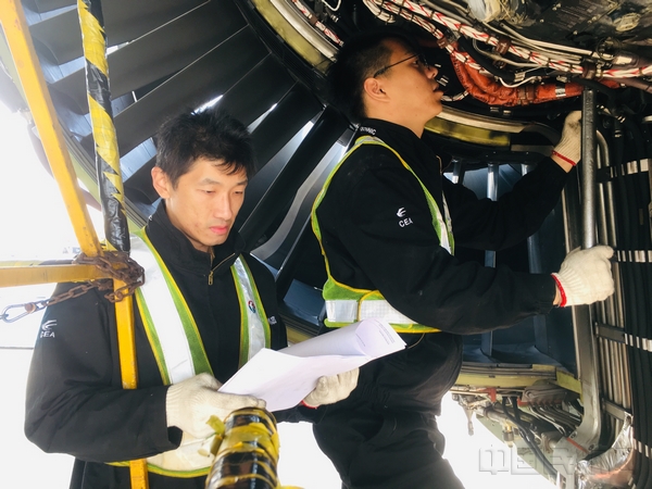 东航技术浦东维修基地全力做好进博会航班保障工作（5）.jpg